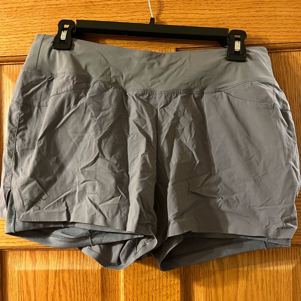 Arc’teryx Women's Gray Athletic Shorts